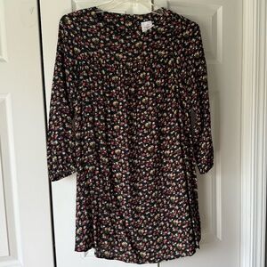 Women's size small maternity dress, new with tags, black floral design